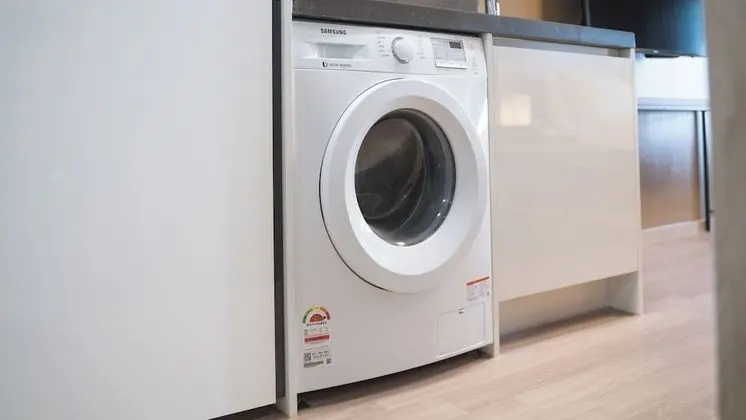 Superior Tek Büyük Yataklı Oda, Göl Manzaralı