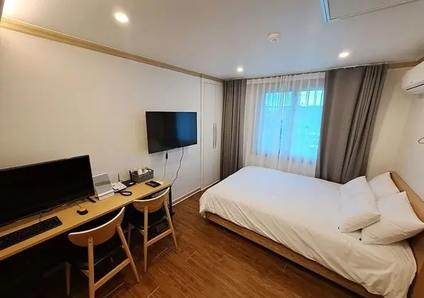 Oda (Queen Size Bedroom)