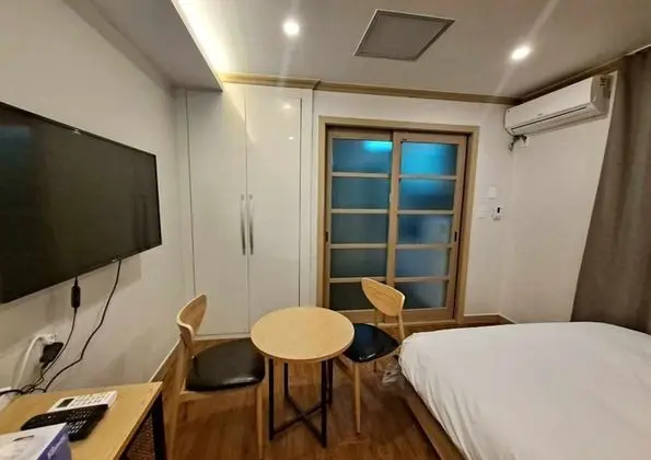 Oda (Queen Size Bedroom)