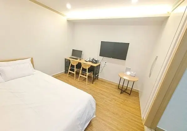 Oda (Queen Size Bedroom)