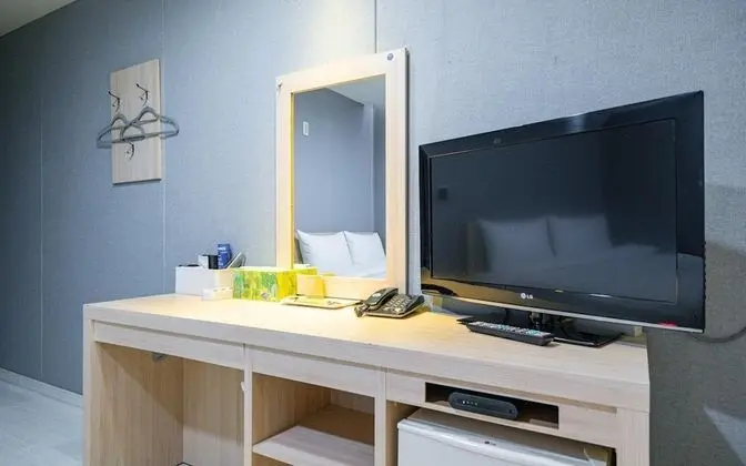 Oda (Standard room (OTT Available))