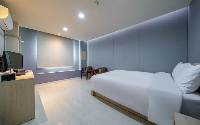Oda (Standard room (OTT Available))