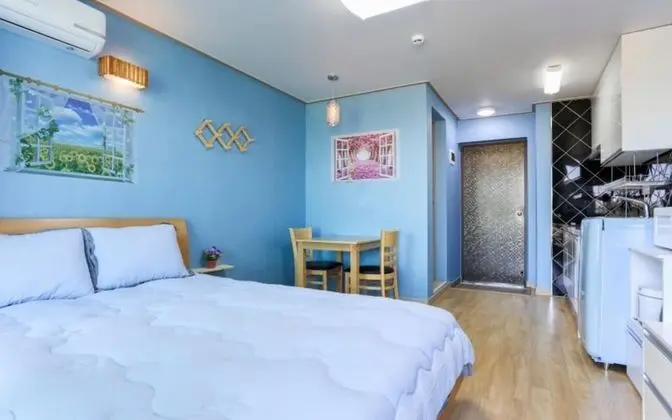 Oda (Room 501 (bed room ocean view))