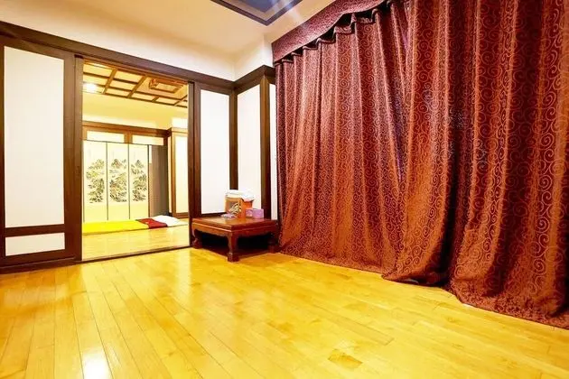 Oda (Family & Group Room (9 People))
