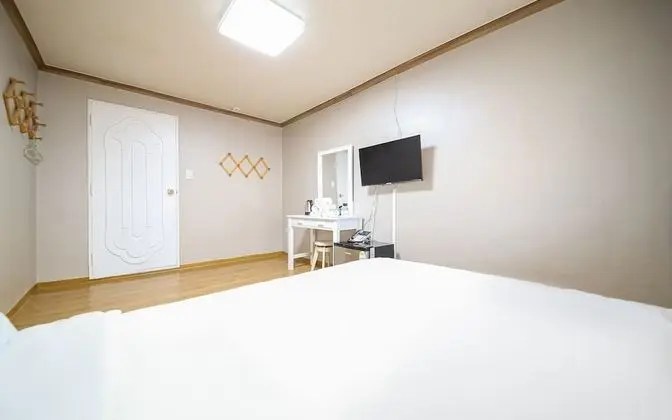 Oda (Family Two Room (bedroom + ondol))