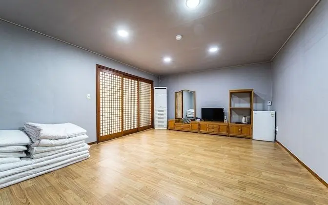 Oda (Superior Family Room (Korean Ondol))