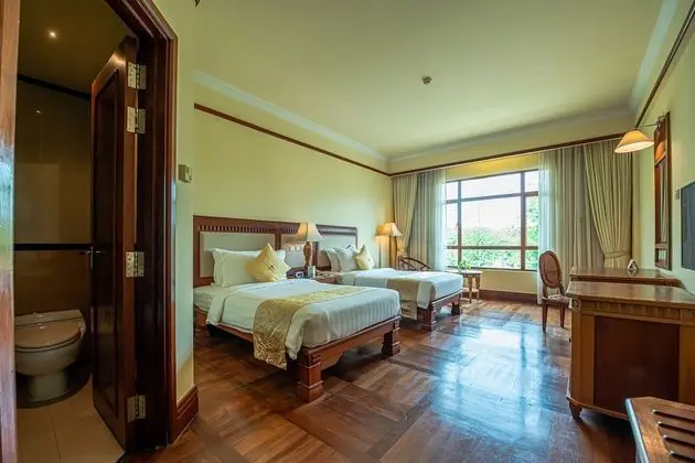 Deluxe Family Connecting Room
