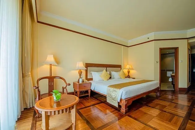 Deluxe Family Connecting Room