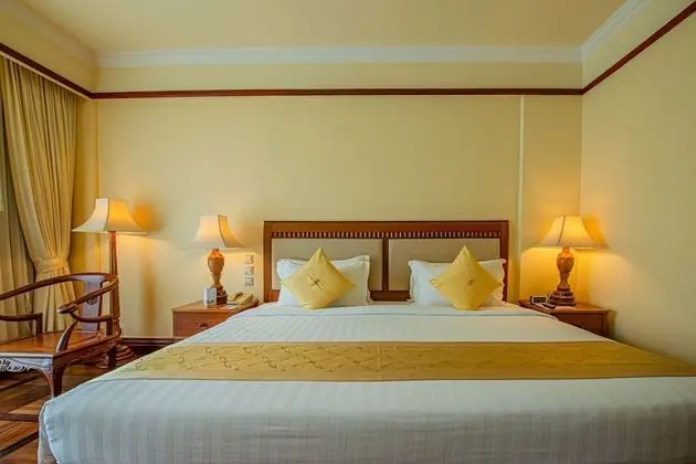 Deluxe Family Connecting Room