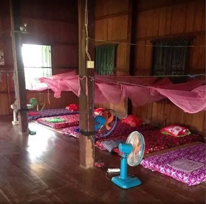 17-Bed Mixed Dormitory