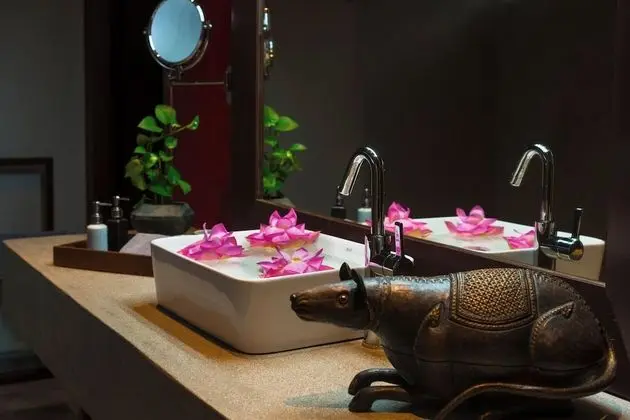 Home Suite Villa