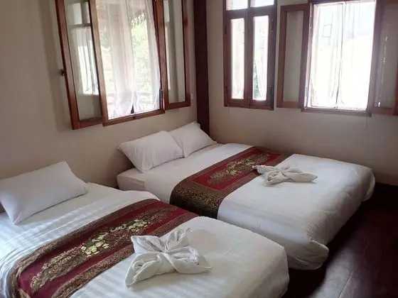 Family Üç Kişilik Oda, Küvet, Şehir Manzaralı
