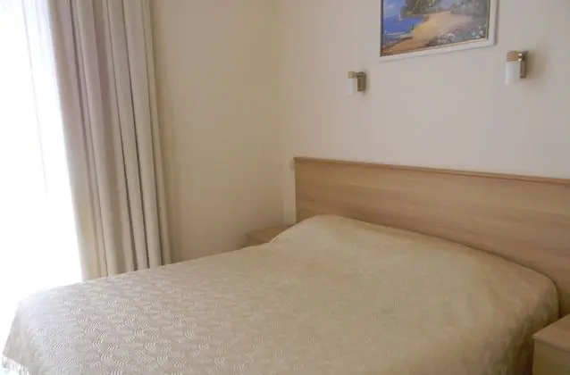 Economy Tek Büyük Yataklı Oda