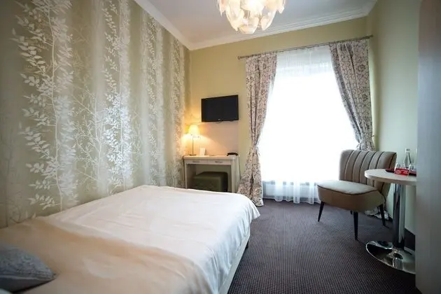 Comfort Tek Büyük Yataklı Oda