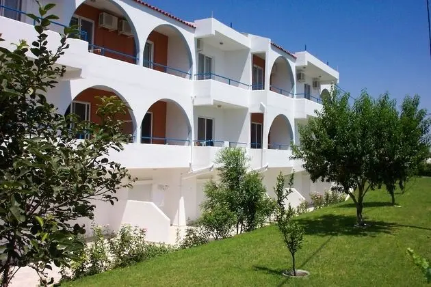 Apart Daire, 1 Yatak Odası, Balkon, Bahçe Manzaralı