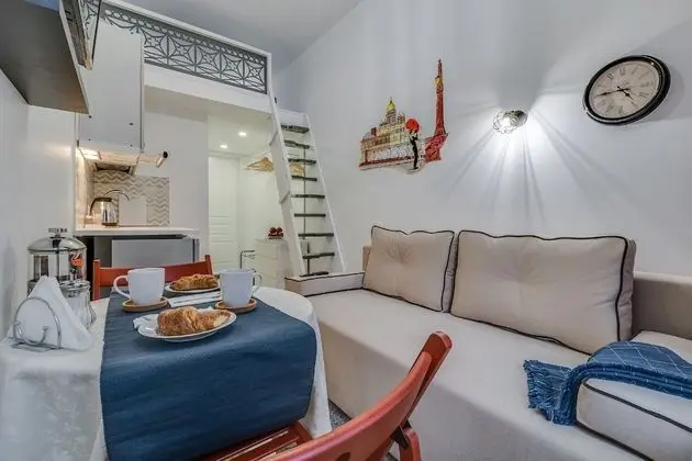 Standard Apart Daire, Şehir Manzaralı