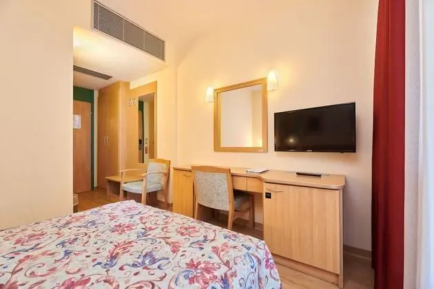 Economy single room, Park side