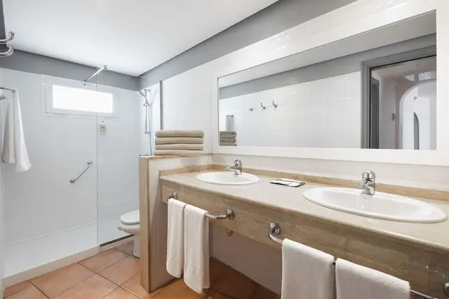 Apart Daire, 2 Yatak Odası (4+1)