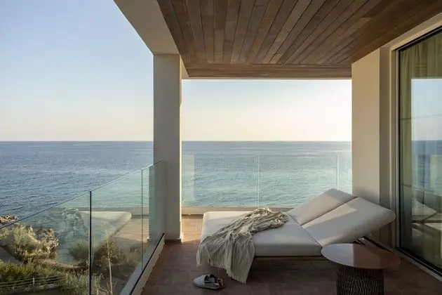 Ocean Suite Sea View with Terrace Bathtub