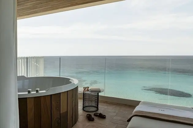 Stüdyo Süit, Deniz Manzaralı (Ocean with Terrace Bathtub (2+1))