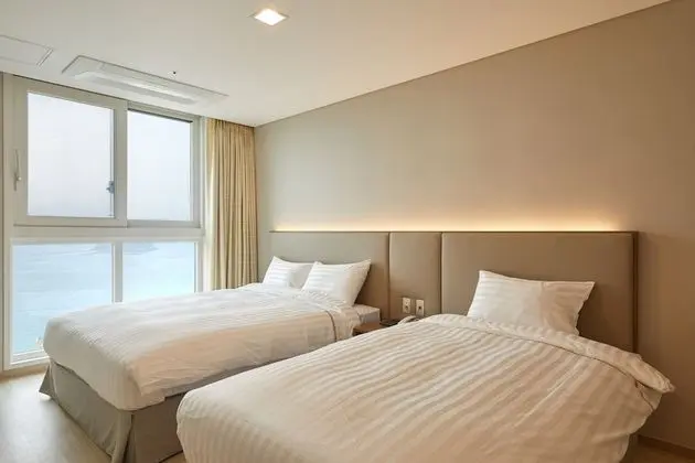 [Couple Package] Suite Kitchenette - Infinity Pool & Legend Heroes (3 times) for 2