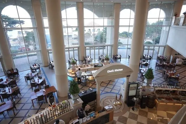 [Dinner PKG]Resort Family(Kitchenette)-Chef's Kitchen Dinner Buffet &Prehistory Museum & Sauna for 2