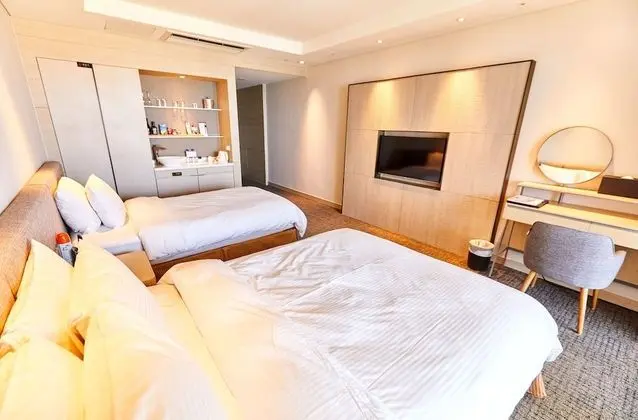 Superior Oda, Deniz Manzaralı (Bed type is randomly assigned)