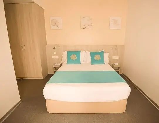 Tek Büyük Yataklı Oda, Bahçe Manzaralı