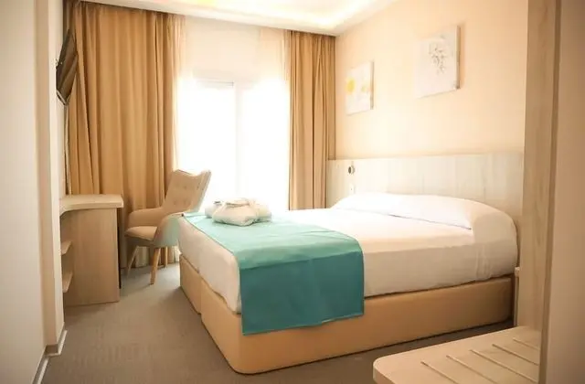 Tek Büyük Yataklı Oda, Deniz Manzaralı