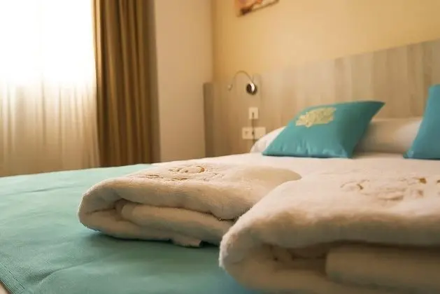 Tek Büyük Yataklı Oda, Deniz Manzaralı