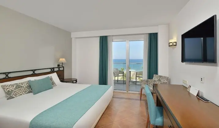 Oda, Deniz Manzaralı (Sol)