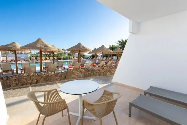 Junior Suite Acesso Piscina