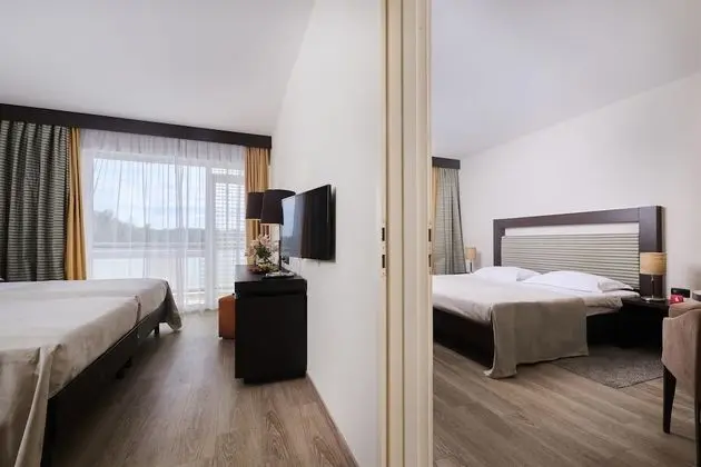 Premium Oda, Balkon, Havuz Kenarı (Connected)