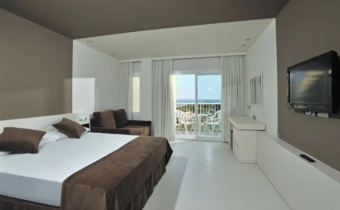 Family Oda, Deniz Manzaralı (Xtra 2 adults + 1 child)