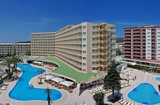 Tek Büyük Yataklı Oda, Balkon, Havuz Manzaralı (2 adults + 1 child)