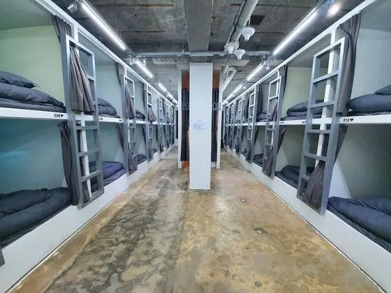 Ortak Ranzalı Oda, Sadece erkekler için