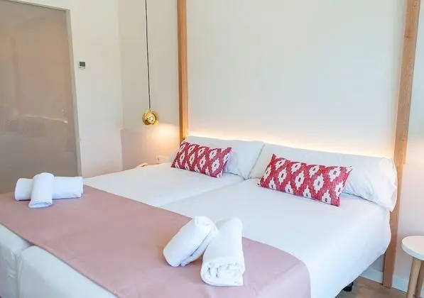 Standard Tek Büyük Yataklı Oda, Balkon (Feng Shui)