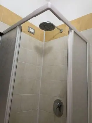 Deluxe Tek Büyük Yataklı Oda, Deniz Manzaralı (Sol)