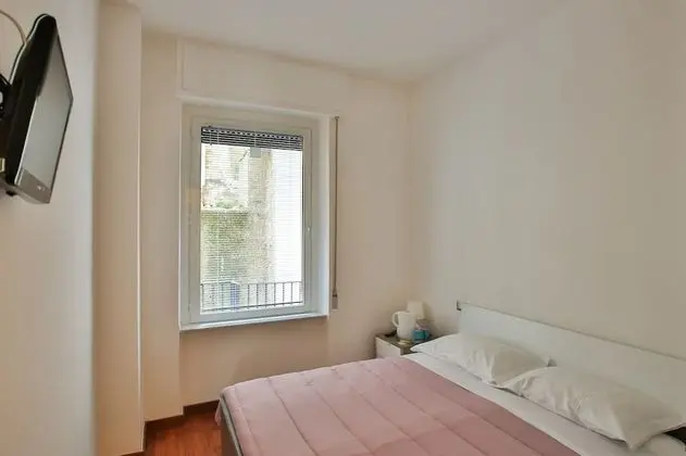 Economy Tek Büyük Yataklı Oda