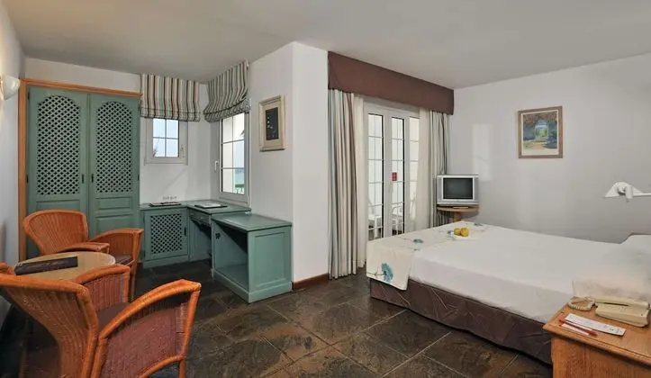 Sol Room Frontal Sea View