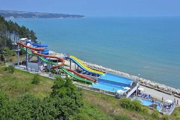 Family Oda (Park View (3 Adults + 2 Kids))