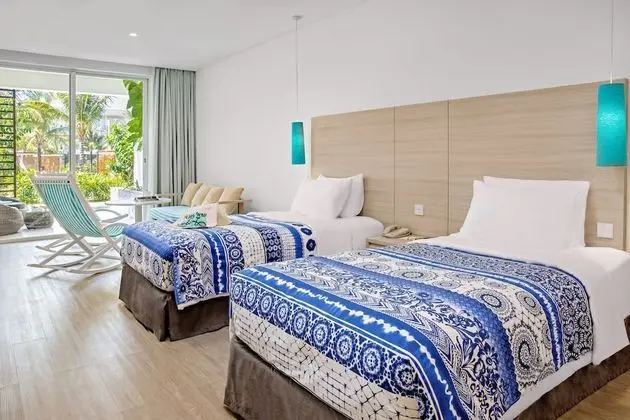 Superior Room with Pool Access (3 adults)