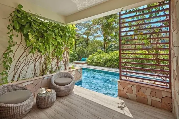 Superior Room with Pool Access (3 adults)