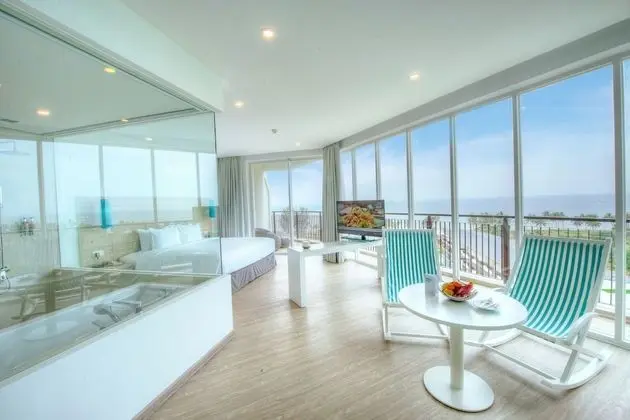 Xtra Sol Junior Suite (2 adults + 2 children)