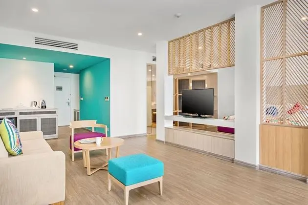 Xtra Sol Suite (2 adults + 1 child)