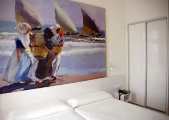 Standard Tek Büyük Yataklı Oda