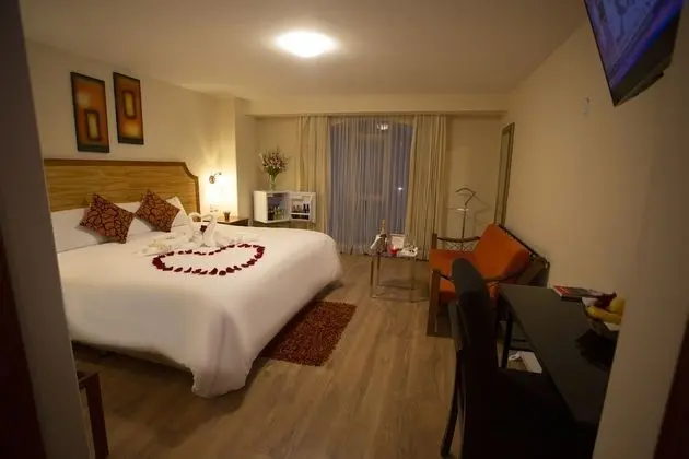 Tek Büyük Yataklı Oda