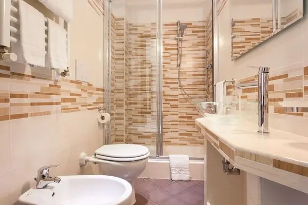 Comfort Tek Büyük Yataklı Oda, Birden Çok Yatak