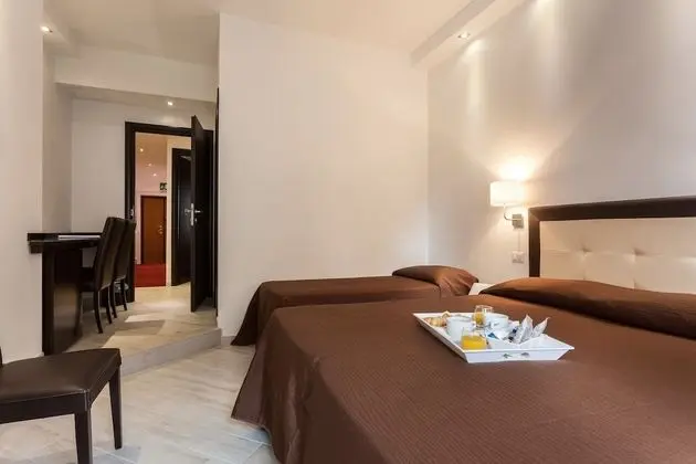 Comfort Üç Kişilik Oda, Balkon, Köşe