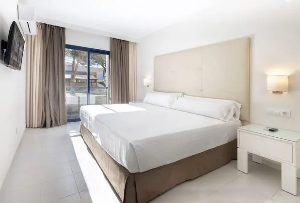 Family Two Bedrooms (4AD)